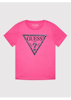 Guess T-Shirt K73I56 K8HM0 Różowy Regular Fit ze sklepu MODIVO w kategorii Koszulki niemowlęce - zdjęcie 168568445