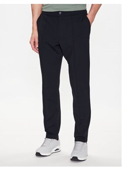 Skechers Spodnie dresowe Go Walk MPT129 Czarny Straight Leg ze sklepu MODIVO w kategorii Spodnie męskie - zdjęcie 168569386