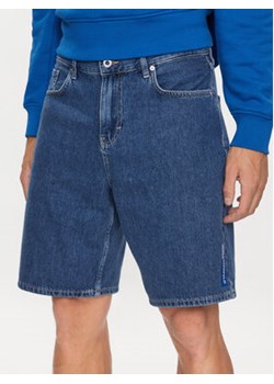Karl Lagerfeld Jeans Szorty jeansowe 231D1115 Niebieski Relaxed Fit ze sklepu MODIVO w kategorii Spodenki męskie - zdjęcie 168570689