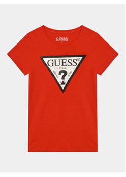 Guess T-Shirt J2YI51 K6YW1 Czerwony Regular Fit ze sklepu MODIVO w kategorii T-shirty chłopięce - zdjęcie 168571148