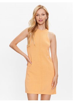 Calvin Klein Jeans Sukienka dzianinowa J20J221398 Pomarańczowy Regular Fit ze sklepu MODIVO w kategorii Sukienki - zdjęcie 168572209