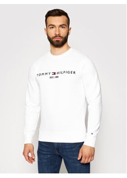 Tommy Hilfiger Bluza Logo MW0MW11596 Biały Regular Fit ze sklepu MODIVO w kategorii Bluzy męskie - zdjęcie 168572727