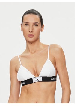 Calvin Klein Swimwear Góra od bikini KW0KW02256 Biały ze sklepu MODIVO w kategorii Stroje kąpielowe - zdjęcie 168576596
