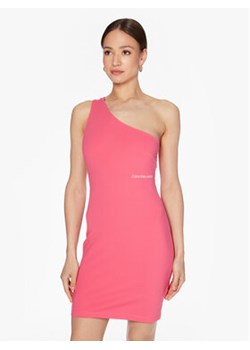 Calvin Klein Jeans Sukienka codzienna J20J220757 Różowy Slim Fit ze sklepu MODIVO w kategorii Sukienki - zdjęcie 168577127