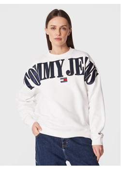 Tommy Jeans Bluza DW0DW15059 Biały Relaxed Fit ze sklepu MODIVO w kategorii Bluzy damskie - zdjęcie 168577307