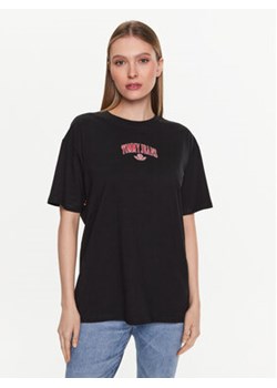 Tommy Jeans T-Shirt Varsity Prep DW0DW15439 Czarny Oversize ze sklepu MODIVO w kategorii Bluzki damskie - zdjęcie 168579625