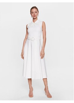 Nissa Sukienka codzienna RZ13909 Biały Regular Fit ze sklepu MODIVO w kategorii Sukienki - zdjęcie 168580776