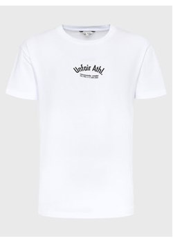 Unfair Athletics T-Shirt Emergency UNFR23-004 Biały Regular Fit ze sklepu MODIVO w kategorii T-shirty męskie - zdjęcie 168581435