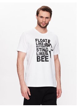 Alpha Industries T-Shirt Muhammad Ali Butterfly 136519 Biały Regular Fit ze sklepu MODIVO w kategorii T-shirty męskie - zdjęcie 168584056