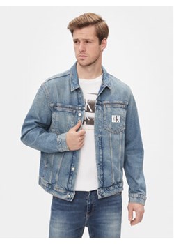 Calvin Klein Jeans Kurtka jeansowa Slim Denim Jacket J30J324569 Granatowy Slim Fit ze sklepu MODIVO w kategorii Kurtki męskie - zdjęcie 168585509