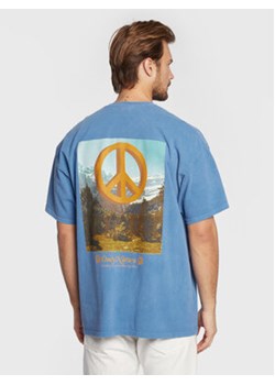 BDG Urban Outfitters T-Shirt 75326710 Niebieski Regular Fit ze sklepu MODIVO w kategorii T-shirty męskie - zdjęcie 168586589