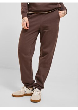 JJXX Spodnie dresowe 12223960 Brązowy Relaxed Fit ze sklepu MODIVO w kategorii Spodnie damskie - zdjęcie 168588358