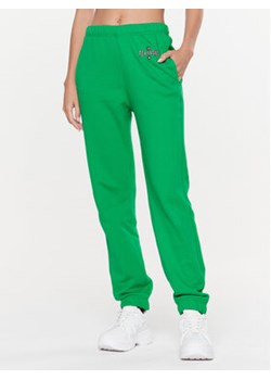 Chiara Ferragni Spodnie dresowe 74CBAT01 Zielony Regular Fit ze sklepu MODIVO w kategorii Spodnie damskie - zdjęcie 168588978