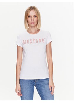 Mustang T-Shirt Alexia C Print 1013620 Biały Regular Fit ze sklepu MODIVO w kategorii Bluzki damskie - zdjęcie 168590558