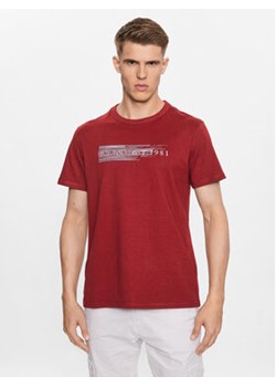 Guess T-Shirt M3YI89 K8FQ4 Czerwony Regular Fit ze sklepu MODIVO w kategorii T-shirty męskie - zdjęcie 168592267