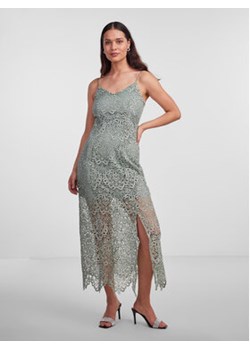 YAS Sukienka koktajlowa 26029750 Zielony Standard Fit ze sklepu MODIVO w kategorii Sukienki - zdjęcie 168592586