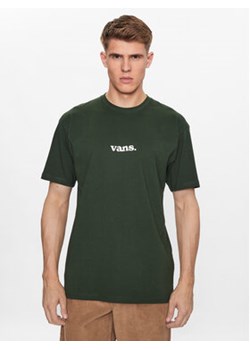 Vans T-Shirt Lower Corecase Ss Tee VN0008TK Khaki Classic Fit ze sklepu MODIVO w kategorii T-shirty męskie - zdjęcie 168593028