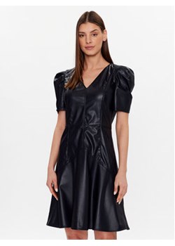 DKNY Sukienka z imitacji skóry DD2K4479 Granatowy Regular Fit ze sklepu MODIVO w kategorii Sukienki - zdjęcie 168594179