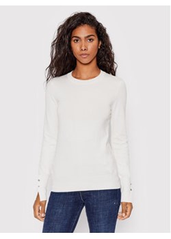 Guess Sweter Elinor W2YR30 Z2V62 Biały Regular Fit ze sklepu MODIVO w kategorii Swetry damskie - zdjęcie 168596088
