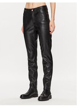 Tatuum Spodnie z imitacji skóry Moria T2316.139 Czarny Slim Fit ze sklepu MODIVO w kategorii Spodnie damskie - zdjęcie 168597538