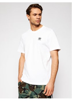 adidas T-Shirt adicolor Essentials Trefoil GN3415 Biały Regular Fit ze sklepu MODIVO w kategorii T-shirty męskie - zdjęcie 168598106