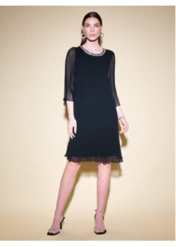 Joseph Ribkoff Sukienka koktajlowa 234700 Czarny Regular Fit ze sklepu MODIVO w kategorii Sukienki - zdjęcie 168599766
