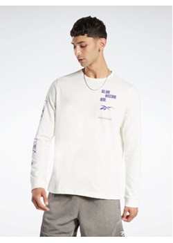 Reebok Longsleeve Basketball All Are Welcome Here HN5806 Biały Relaxed Fit ze sklepu MODIVO w kategorii T-shirty męskie - zdjęcie 168601207