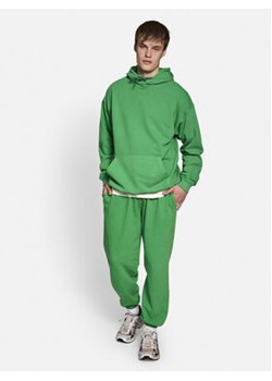 Redefined Rebel Bluza Harry 223031 Zielony Hoodie Fit ze sklepu MODIVO w kategorii Bluzy męskie - zdjęcie 168604685