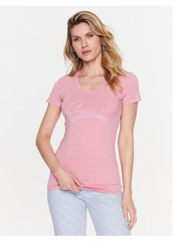 Guess T-Shirt Adelina W3RI14 J1314 Różowy Slim Fit ze sklepu MODIVO w kategorii Bluzki damskie - zdjęcie 168607325