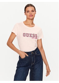 Guess T-Shirt W3YI35 K8G01 Różowy Regular Fit ze sklepu MODIVO w kategorii Bluzki damskie - zdjęcie 168607498