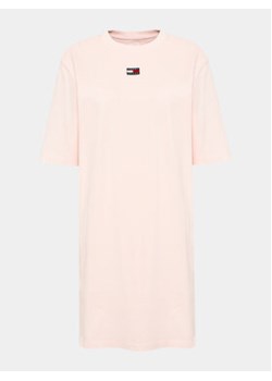 Tommy Jeans Sukienka codzienna DW0DW15768 Różowy Regular Fit ze sklepu MODIVO w kategorii Sukienki - zdjęcie 168608177