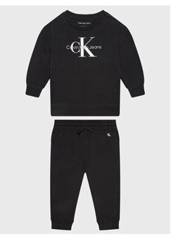 Calvin Klein Jeans Dres Monogram IN0IN00017 Czarny Regular Fit ze sklepu MODIVO w kategorii Dresy dla niemowlaka - zdjęcie 168609069