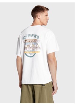 BDG Urban Outfitters T-Shirt 74937913 Biały Regular Fit ze sklepu MODIVO w kategorii T-shirty męskie - zdjęcie 168609929