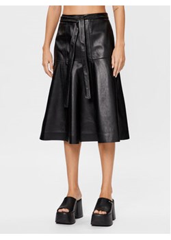 Calvin Klein Spódnica skórzana K20K205820 Czarny Regular Fit ze sklepu MODIVO w kategorii Spódnice - zdjęcie 168610468
