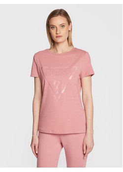 Guess T-Shirt V2YI07 K8HM0 Różowy Regular Fit ze sklepu MODIVO w kategorii Bluzki damskie - zdjęcie 168610897