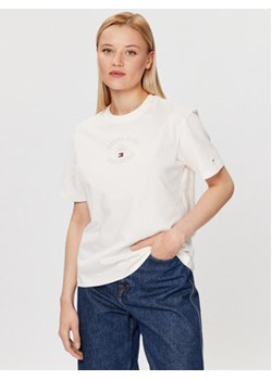 Tommy Jeans T-Shirt DW0DW16147 Écru Relaxed Fit ze sklepu MODIVO w kategorii Bluzki damskie - zdjęcie 168611967