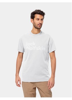 Jack Wolfskin T-Shirt Essential Logo T 1809591 Biały Regular Fit ze sklepu MODIVO w kategorii T-shirty męskie - zdjęcie 168613119