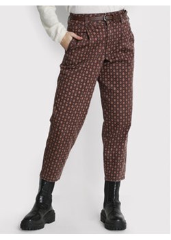 Cream Spodnie materiałowe Beja 10610079 Brązowy Mom Fit ze sklepu MODIVO w kategorii Spodnie damskie - zdjęcie 168614127