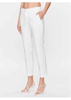 Marella Spodnie materiałowe Samuele 2331310532 Biały Slim Fit ze sklepu MODIVO w kategorii Spodnie damskie - zdjęcie 168615149