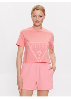 Guess T-Shirt Adele V2YI06 K8HM0 Różowy Regular Fit ze sklepu MODIVO w kategorii Bluzki damskie - zdjęcie 168617945