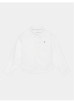 Calvin Klein Jeans Koszula IG0IG02331 Biały Oversize ze sklepu MODIVO w kategorii Koszule chłopięce - zdjęcie 168618405