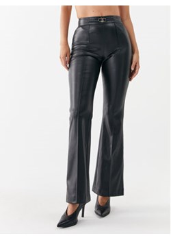 Liu Jo Spodnie z imitacji skóry CF3030 E0624 Czarny Regular Fit ze sklepu MODIVO w kategorii Spodnie damskie - zdjęcie 168621387