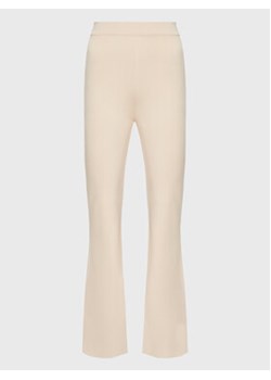 Kontatto Spodnie dzianinowe 3M7762 Beżowy Regular Fit ze sklepu MODIVO w kategorii Spodnie damskie - zdjęcie 168623187