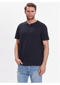 Tommy Hilfiger T-Shirt Henley UM0UM02803 Granatowy Regular Fit ze sklepu MODIVO w kategorii T-shirty męskie - zdjęcie 168624176