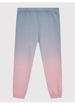 Vans Spodnie dresowe Sunset Wash VN0A7YVQ Szary Regular Fit ze sklepu MODIVO w kategorii Spodnie dziewczęce - zdjęcie 168629259