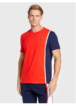 Le Coq Sportif T-Shirt 2220655 Czerwony Regular Fit ze sklepu MODIVO w kategorii T-shirty męskie - zdjęcie 168629527