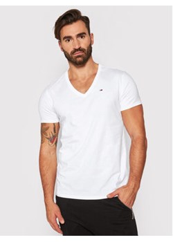 Tommy Jeans T-Shirt DM0DM04410 Biały Regular Fit ze sklepu MODIVO w kategorii T-shirty męskie - zdjęcie 168631289