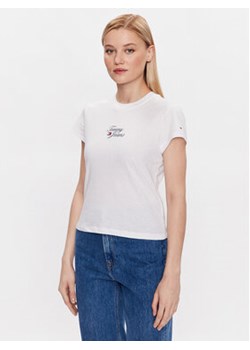Tommy Jeans T-Shirt Essential Logo DW0DW15441 Biały Regular Fit ze sklepu MODIVO w kategorii Bluzki damskie - zdjęcie 168633088