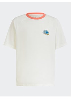 adidas T-Shirt Graphic Print T-Shirt IB8616 Biały Loose Fit ze sklepu MODIVO w kategorii T-shirty chłopięce - zdjęcie 168634866