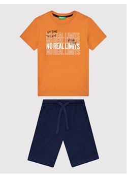 United Colors Of Benetton Komplet t-shirt i spodenki 3096CK002 Pomarańczowy Regular Fit ze sklepu MODIVO w kategorii Komplety chłopięce - zdjęcie 168637859